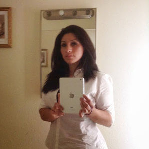 Meet your Posher, Mirella